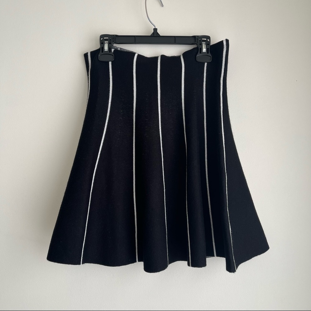 max studio black with white strip knit skirt